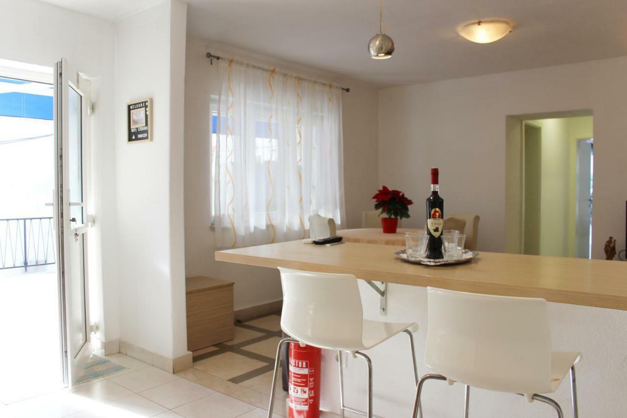 Apartment Pino Pucisca Eksteriør bilde
